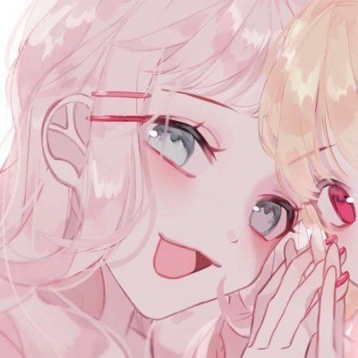 女孩太想念老人睡墓碑旁不愿走